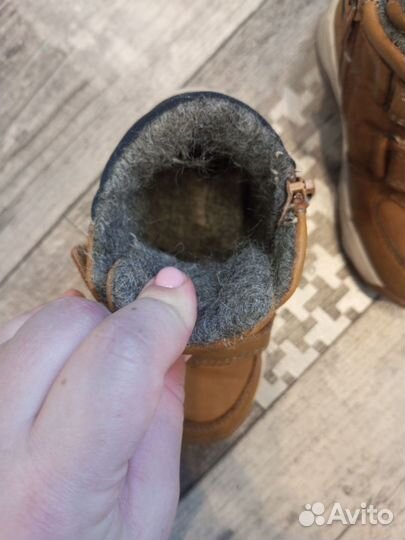 Ботинки демисезонные 22