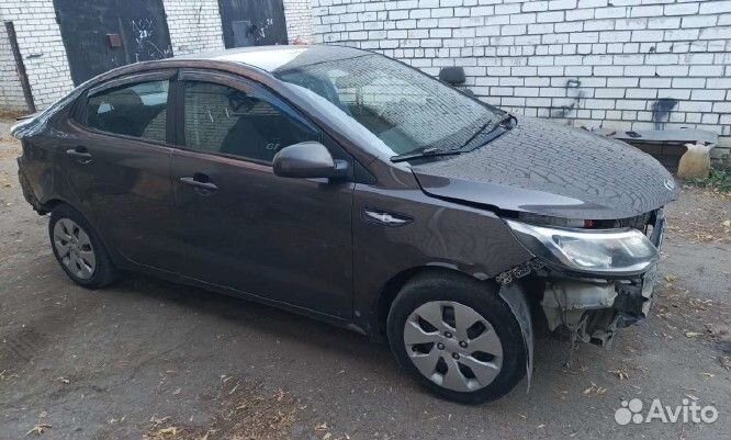Kia Rio 1.6 МТ, 2017, битый, 120 000 км