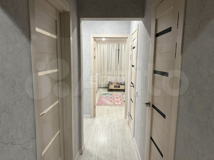 4-к. квартира, 80,4 м², 1/9 эт.