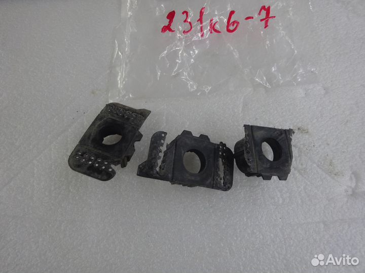 Кронштейн датчика парковки задний Kia Stinger