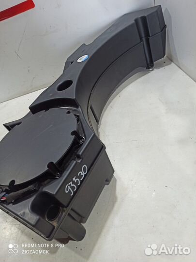 Сабвуфер (Audi Q8)