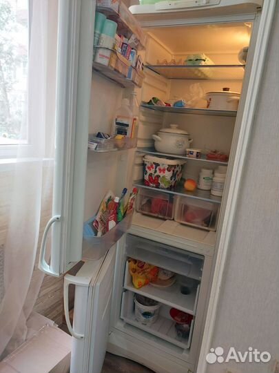 Холодильник Indesit