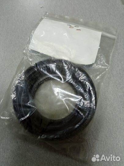 Сальник промежуточного вала mazda 626