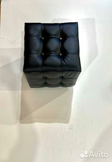 Пуфик королевский