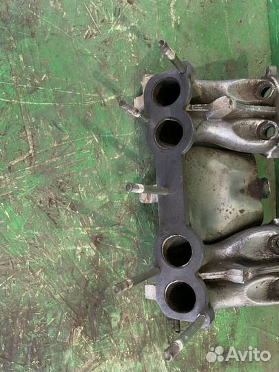 Коллектор впускной ваз 21099