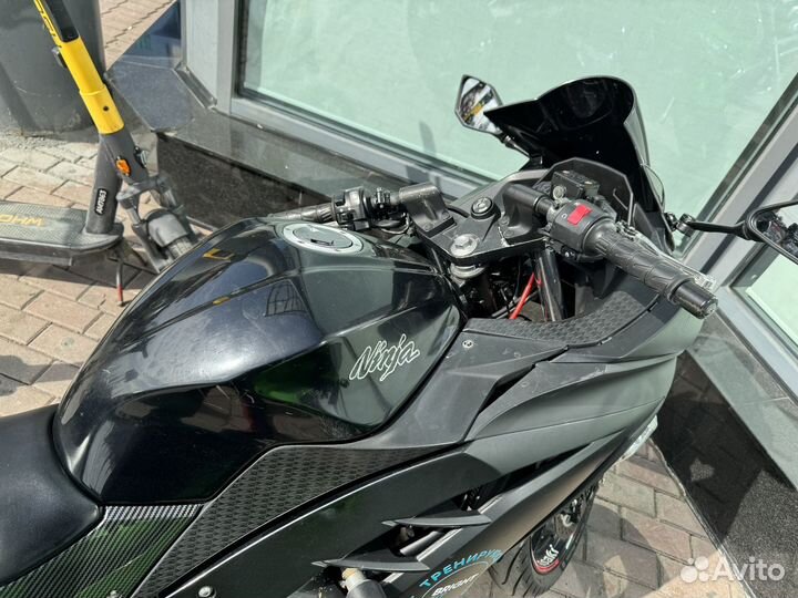 Kawasaki ninja 300