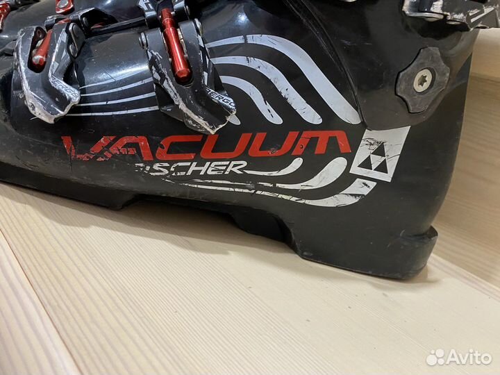 Горнолыжные ботинки