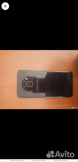 Samsung Galaxy A8 (2018), 4/32 ГБ