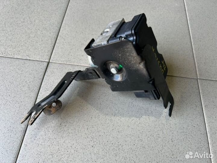 Блок абс (насос) Renault Duster пробег 47.000км