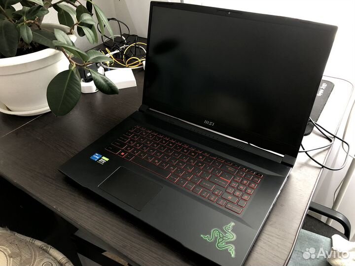 Ноутбук MSI GF76 Katana