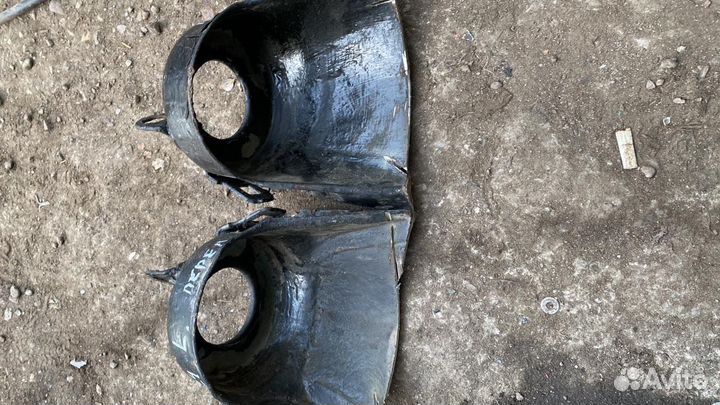 Чашки пружин w124