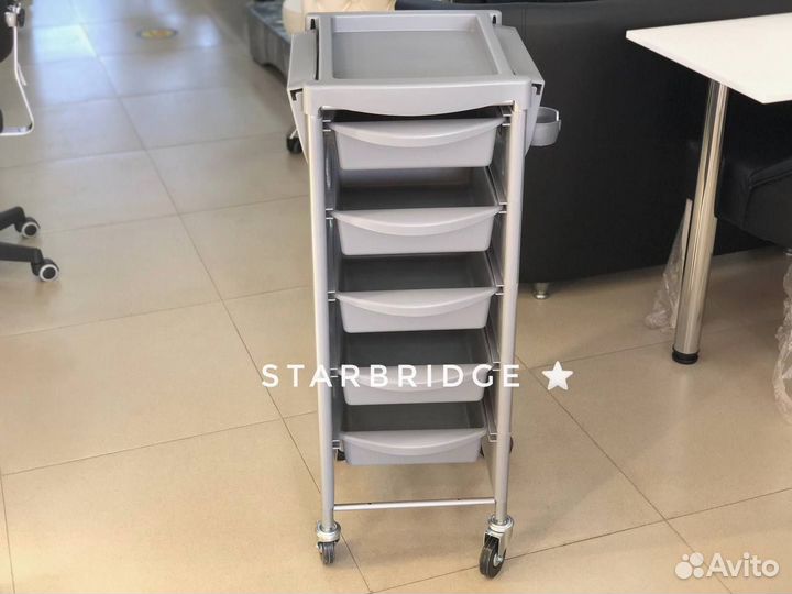 Тележка парикмахерская