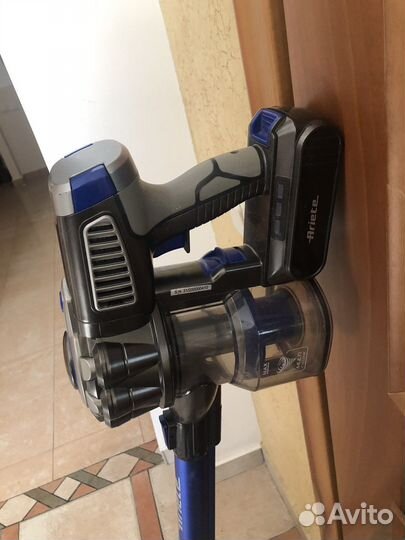 Аккумуляторный пылесос