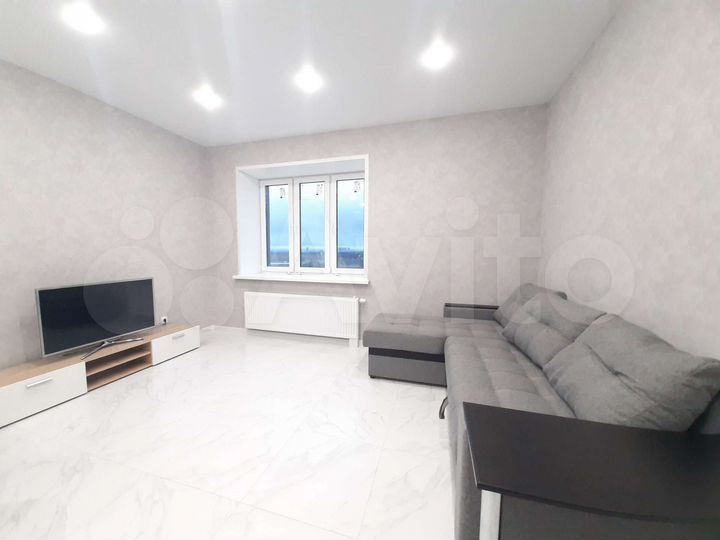 2-к. квартира, 57 м², 11/17 эт.