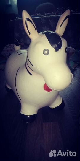 Ослик и шар-попрыгун