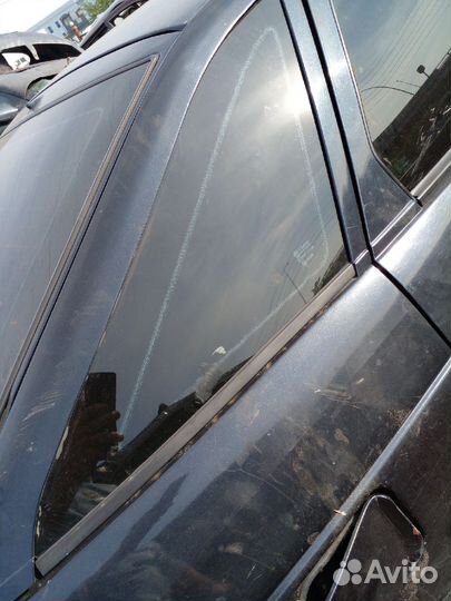 Форточка правая Ваз 2112