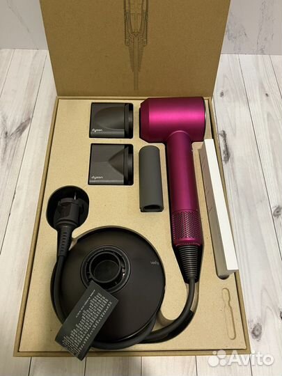 Фен Dyson Supersonic HD01 (фуксия/яркий никель)