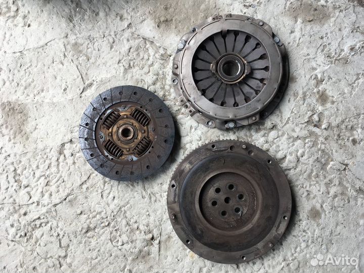 Сцепление в сборе,Маховик Хендай Элантра 3 XD 1.8л