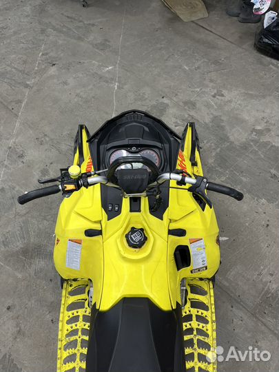 Ski-doo summit 800