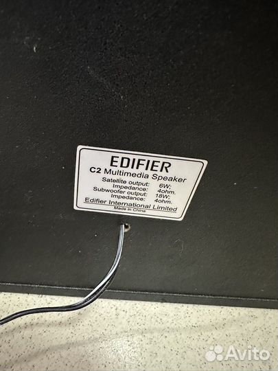 Акустические колонки Edifier