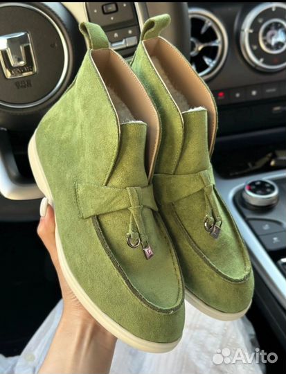 Женские ботинки