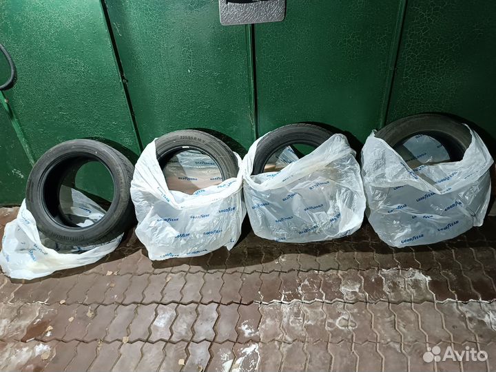 Continental ContiCrossContact LX2 225/55 R18 98V