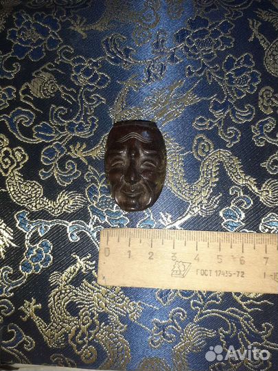 Нэцкэ -маска Дзё. Черное дерево