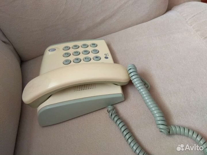 Стационарный телефон LG