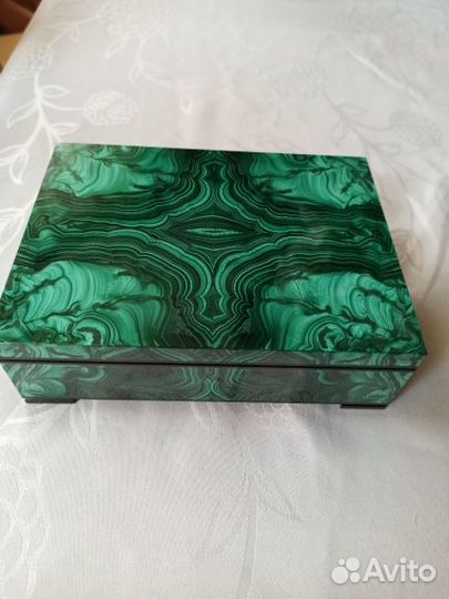 Малахитовая шкатулка