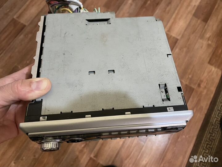 Магнитола JVC