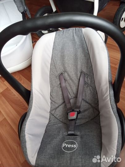 Коляска zippy 3 в 1