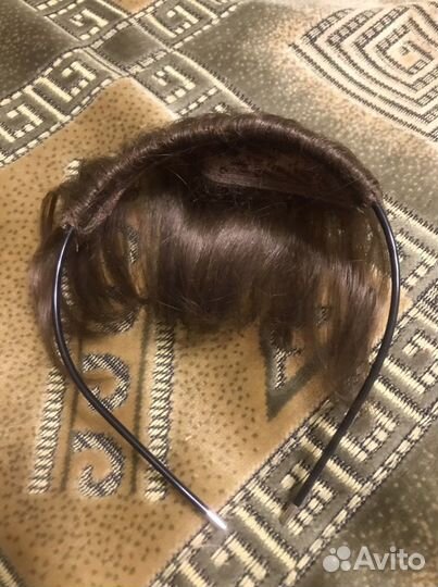 Челка на ободке