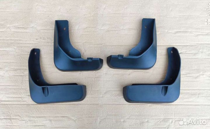 Комплект брызговики на Тойота Камри v50/55