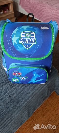 Школьный рюкзак