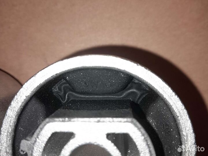 Сайлентблок заднего продольного рычагаvag 5Q0