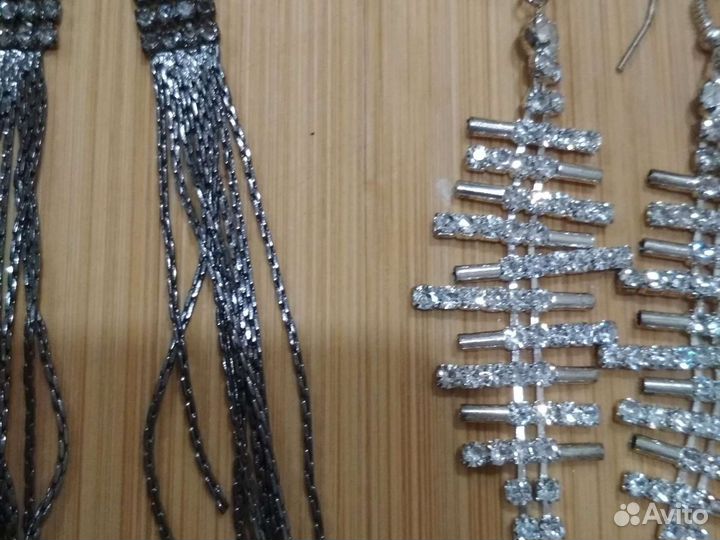 Серьги длинные,бижутерия