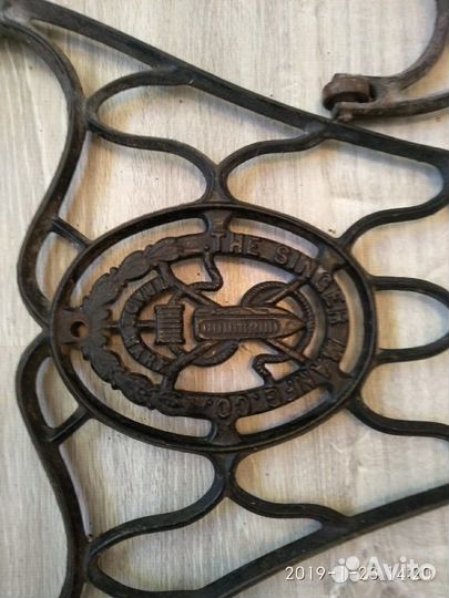 Швейная машинка Singer