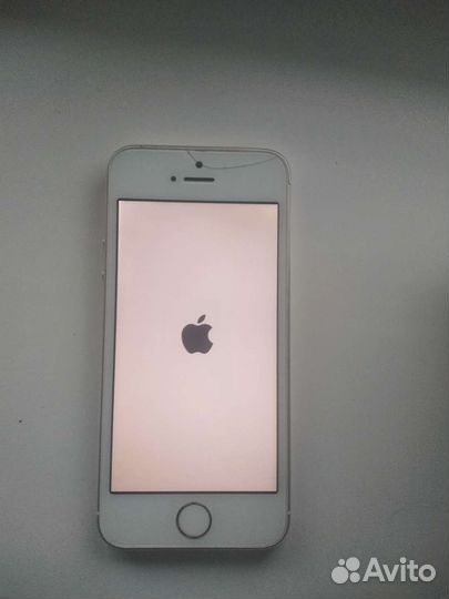 Телефон iPhone 5s