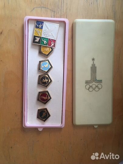 Значки олимпиада 80