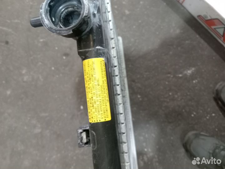 Радиатор subaru forester