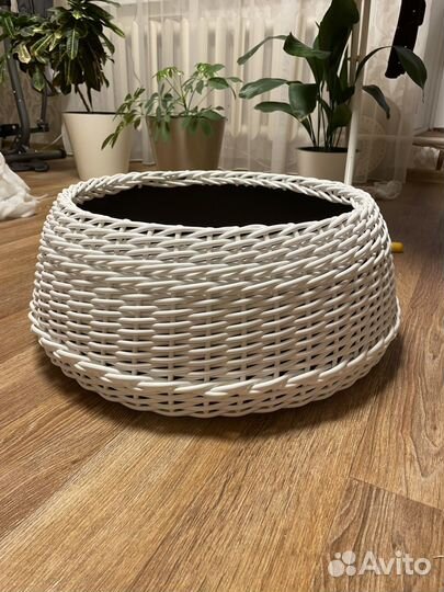 Корзинка юбка под елку из ротанга