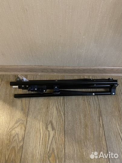 Штатив тринога