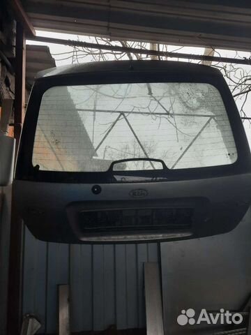 Задняя крышка багажника на киа рио 1