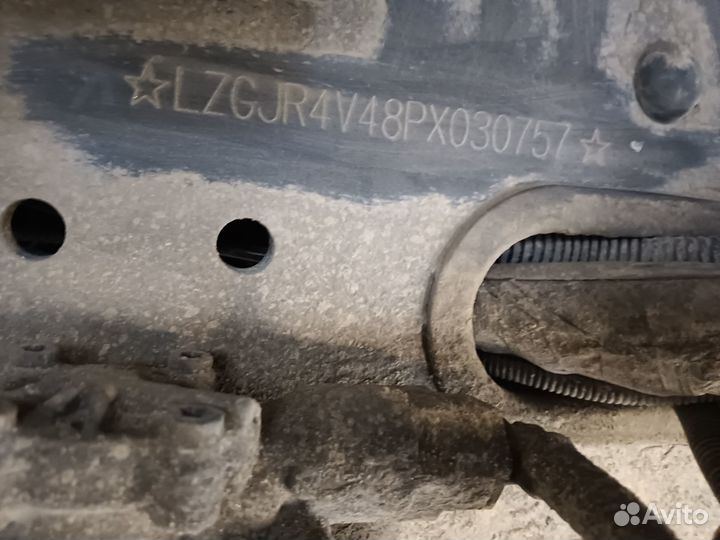 Shacman (Shaanxi) SX32586V384, 2023