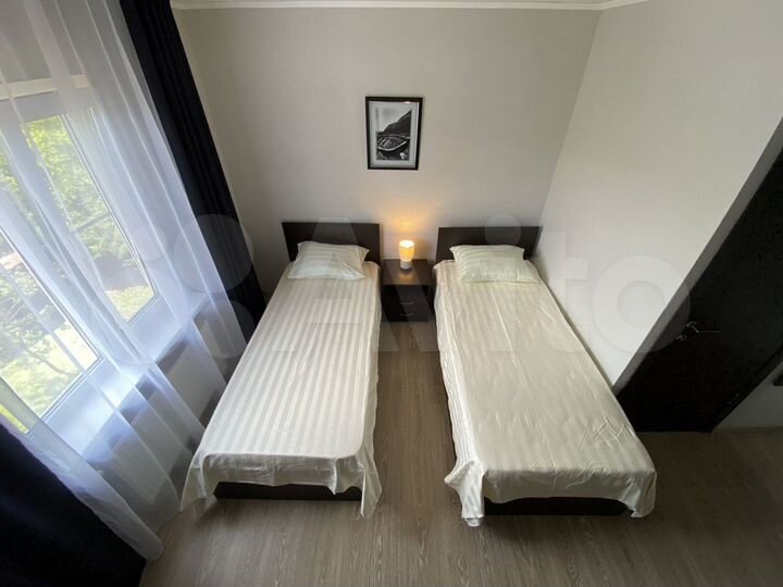 Комната 20 м² в 1-к., 1/2 эт.