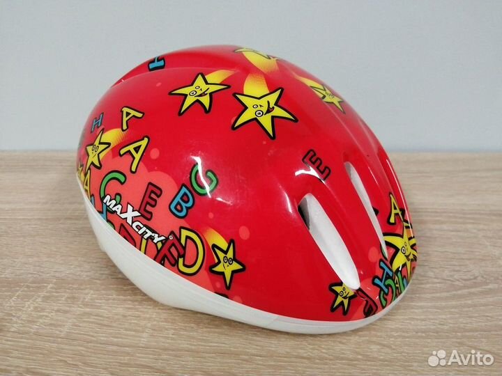 Роликовый шлем новый