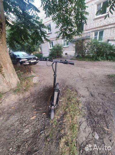 Самокат взрослый электрический бу