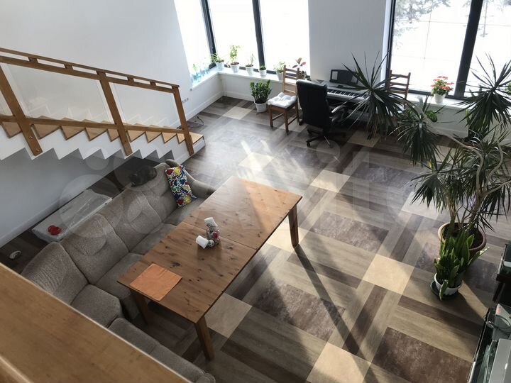 Коттедж 277 м² на участке 13 сот.