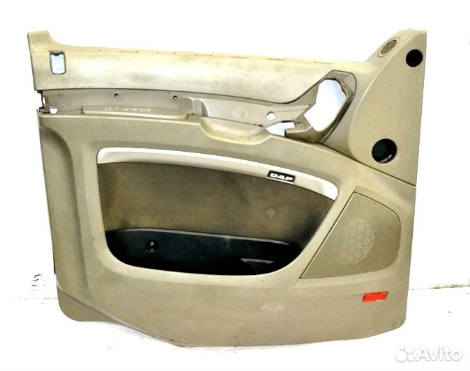 Обшивка двери, левая DAF XF105 (01.05)