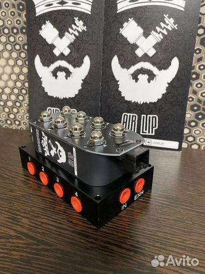 Блок клапанов пневмоподвески